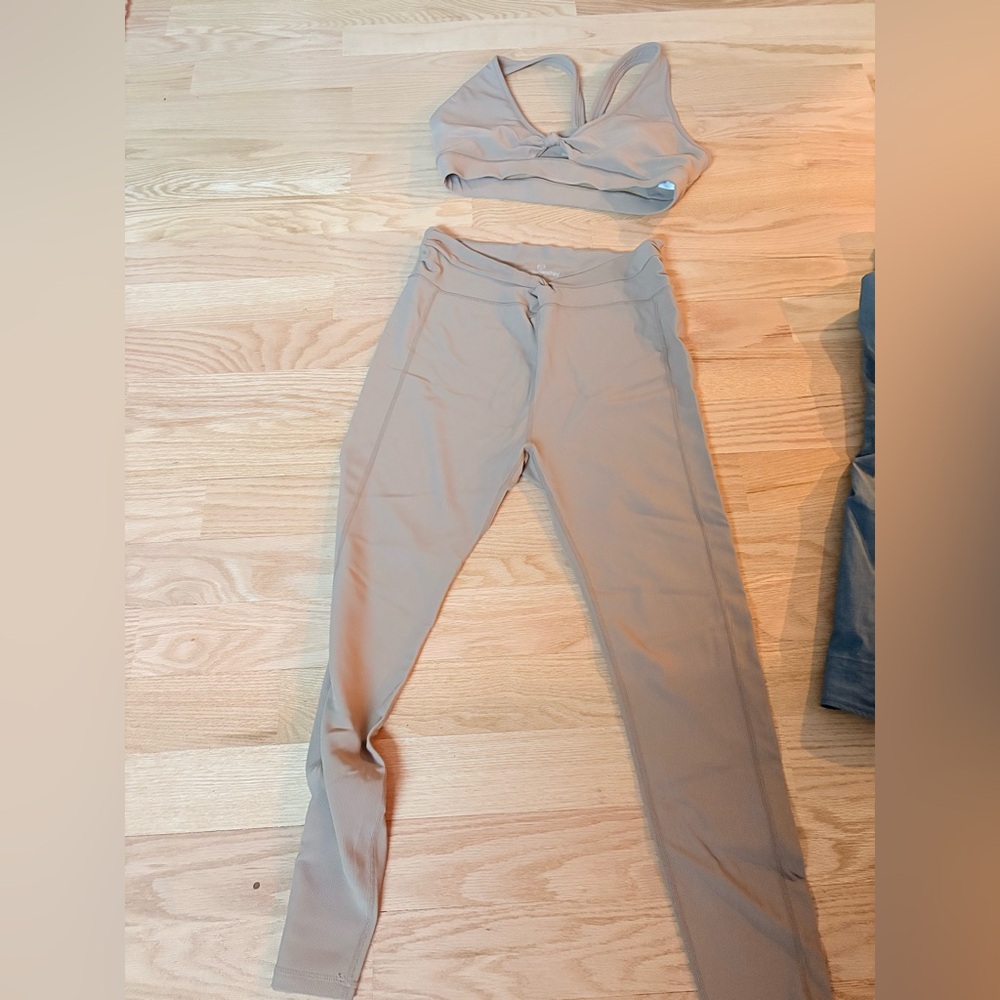 Sergio Tacchini Women's Tan Leggings & Bra